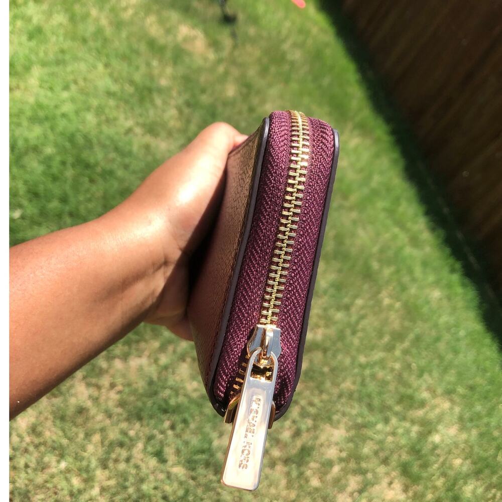Michael Kors Large Flat Wallet/Wristlet Merlot Gold Tone Hardware - Picture 3 of 6